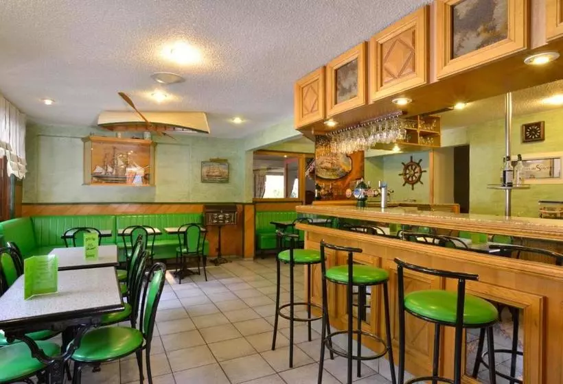 Отель Auberge De La Dranse