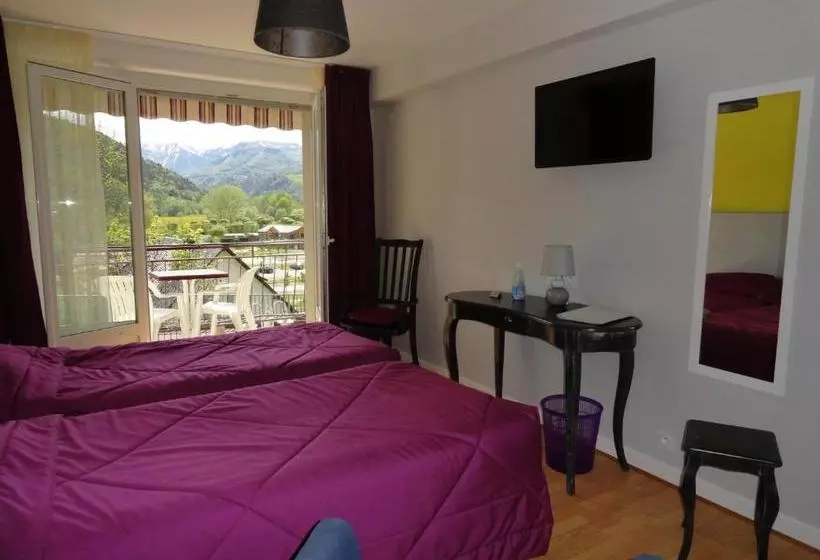 ホテル Logis Hôtel Le Beau Site