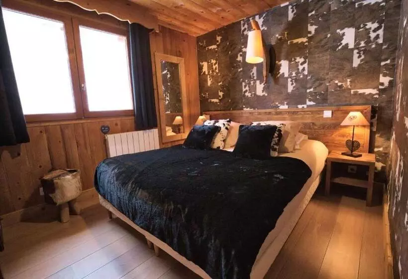 Отель Chalet Hôtel Du Mont Charvin & Spa