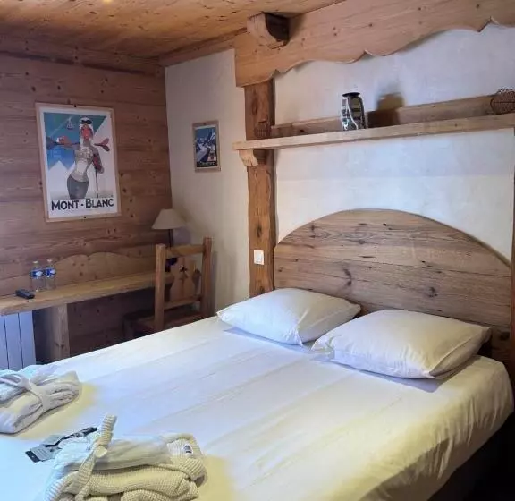 Отель Chalet Hôtel Du Mont Charvin & Spa