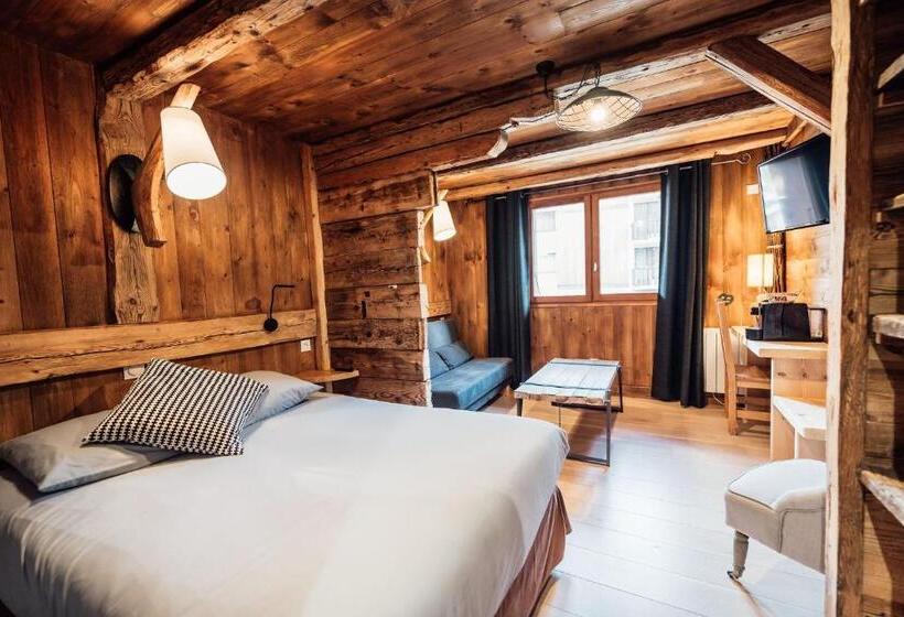 هتل Chalet Hôtel Du Mont Charvin & Spa