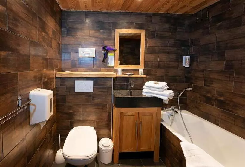 Отель Chalet Hôtel Du Mont Charvin & Spa