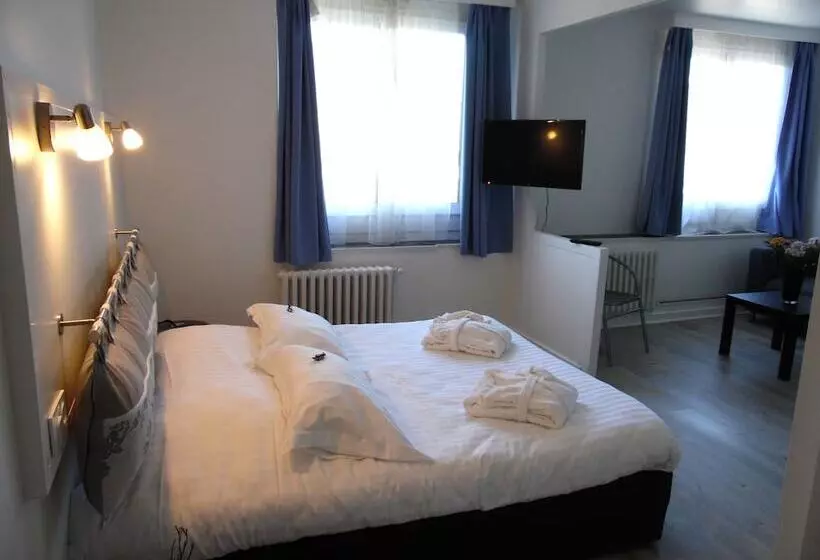 هتل Chante Grelet