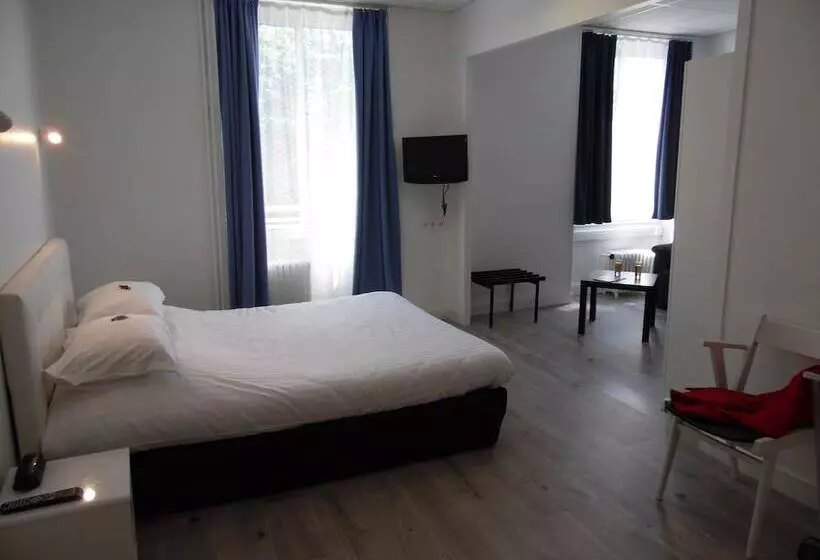 هتل Chante Grelet