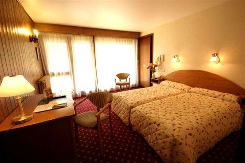 هتل Hôtel Christal