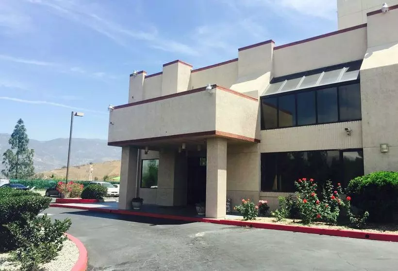 호텔 San Bernardino Inn & Suites