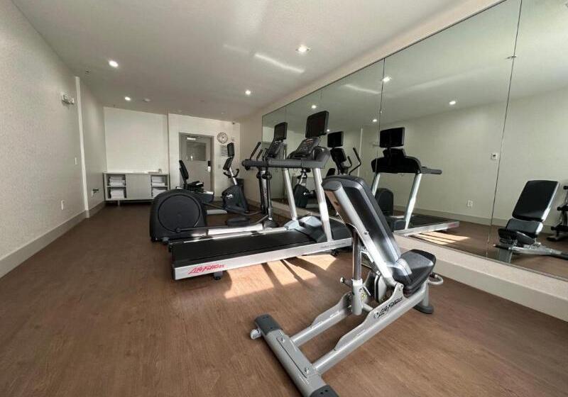 ホテル Holiday Inn Express & Suites Mountain View, An Ihg