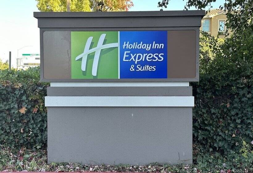 ホテル Holiday Inn Express & Suites Mountain View, An Ihg