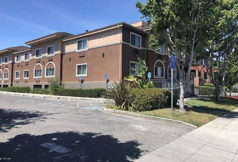 ホテル Holiday Inn Express & Suites Mountain View, An Ihg