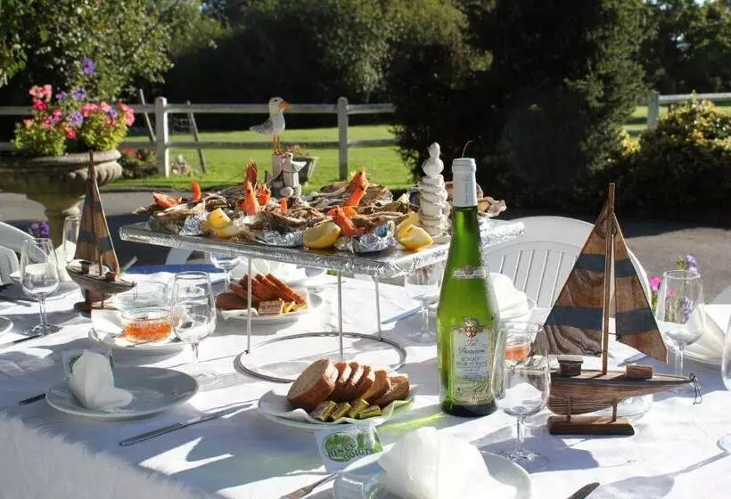 Отель Hôtel Restaurant Ferme De La Grande Cour