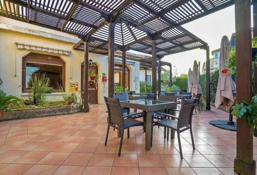 فندق Bergerie Du Château