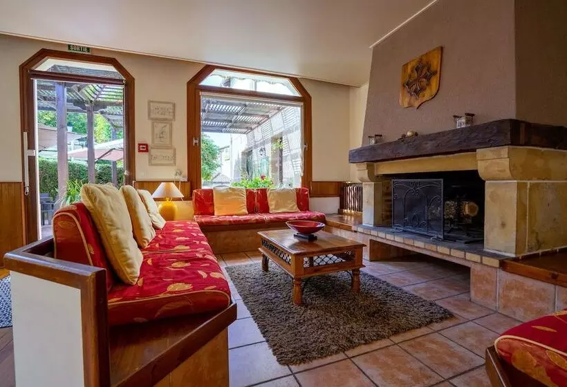 فندق Bergerie Du Château