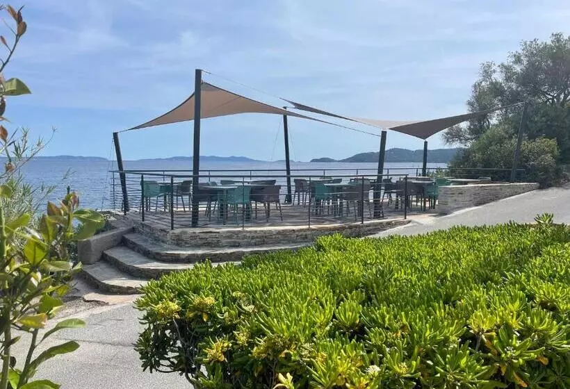 Отель Hôtel Astria