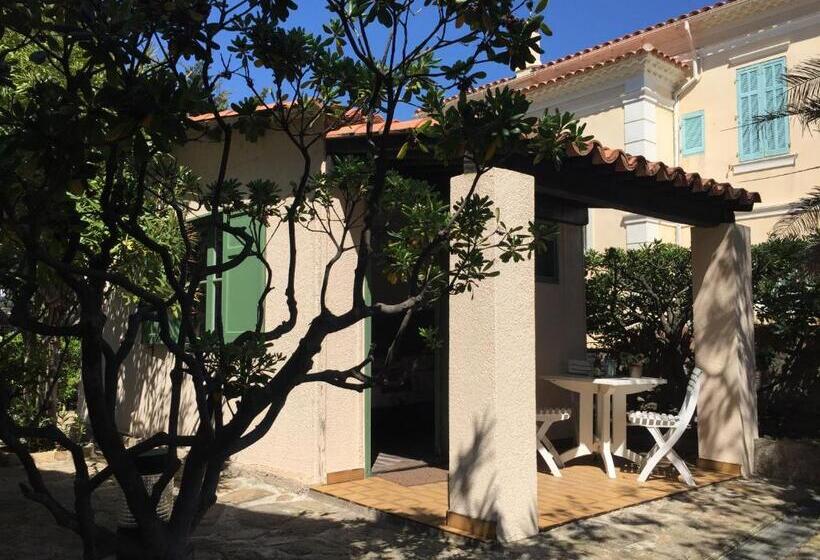 בית מלון כפרי Hôtel Astria