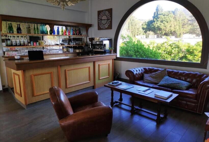 בית מלון כפרי Hôtel Astria