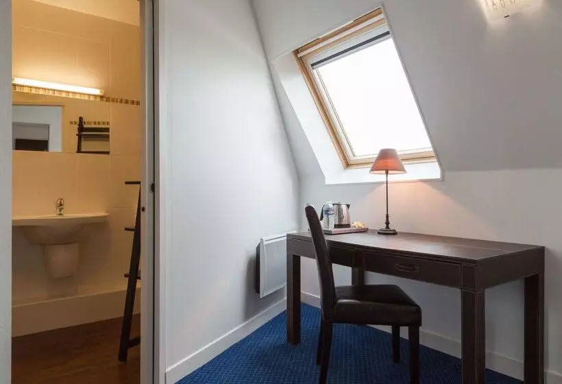 호텔 Hôtel Restaurant Du Château