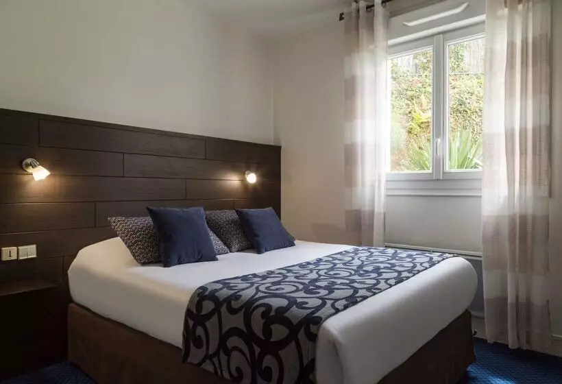 호텔 Hôtel Restaurant Du Château