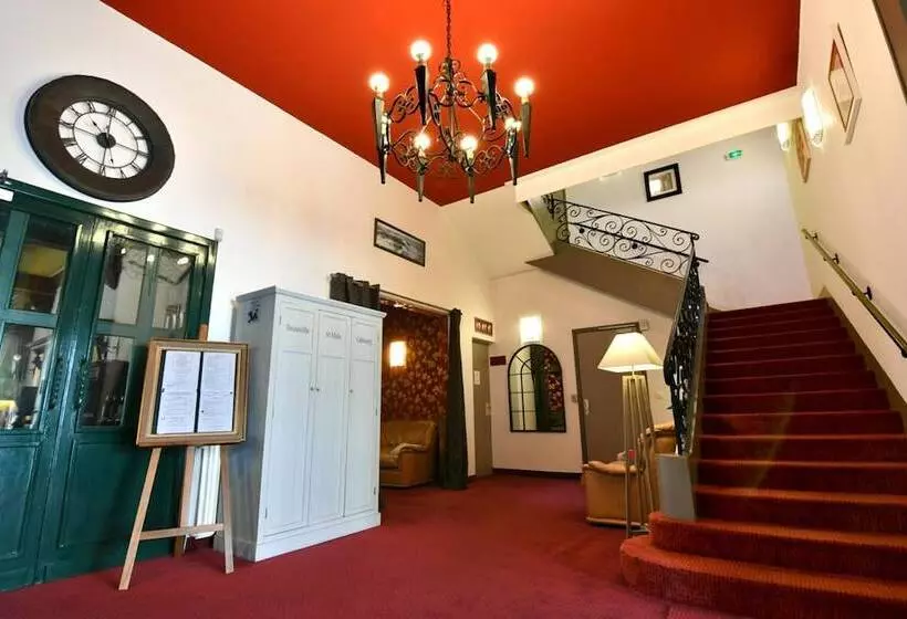 호텔 Hôtel Restaurant Du Château