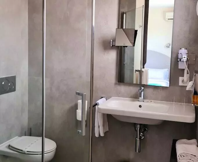 호텔 Hôtel La Villa Juan Beach