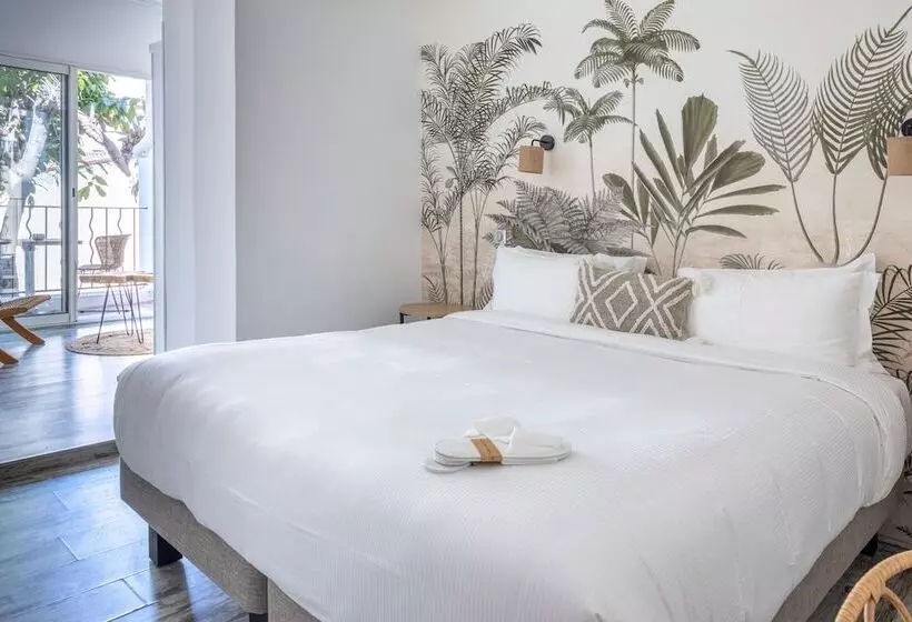 호텔 Hôtel La Villa Juan Beach