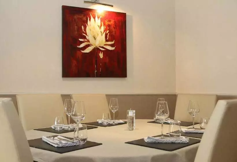 酒店 Logis Hôtel élégance Au Vieux Morvan Récemment Rénové