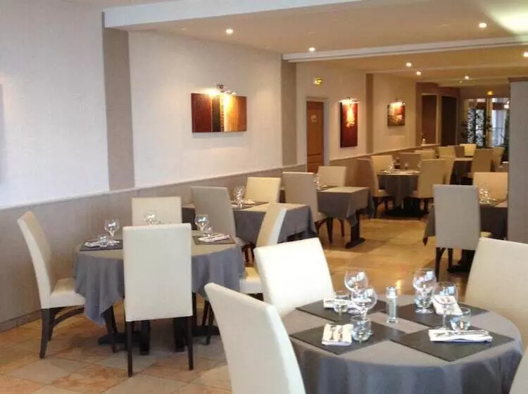 酒店 Logis Hôtel élégance Au Vieux Morvan Récemment Rénové