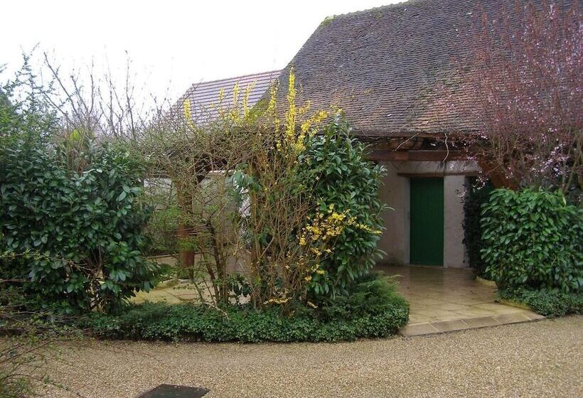 فندق Logis Auberge A La Tete De Lard