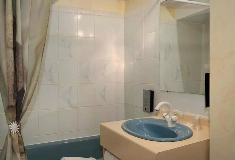 酒店 Logis Auberge A La Tete De Lard