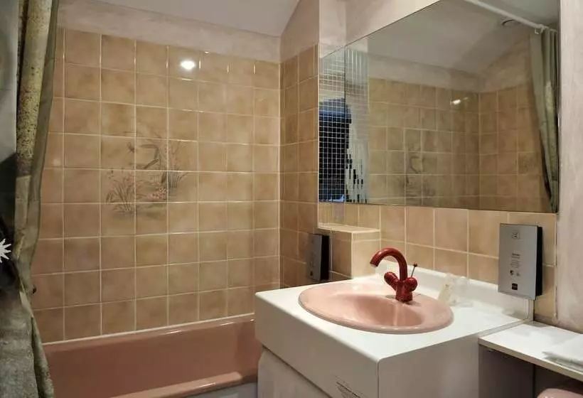 酒店 Logis Auberge A La Tete De Lard