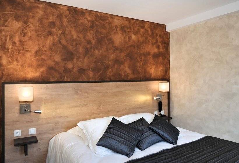 Hotel Logis Auberge A La Tete De Lard