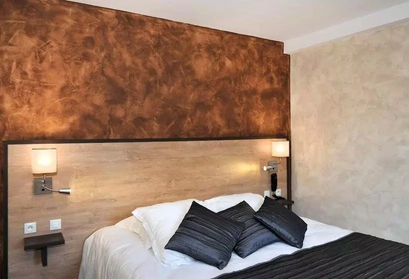 酒店 Logis Auberge A La Tete De Lard