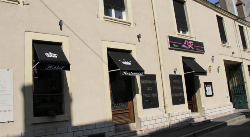 هتل Logis Hôtels Restaurant Les 3 Rois