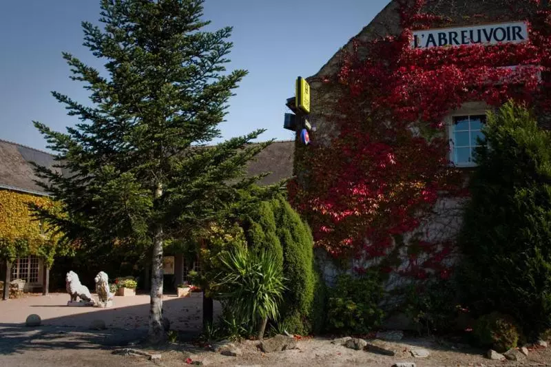 فندق Logis L Abreuvoir