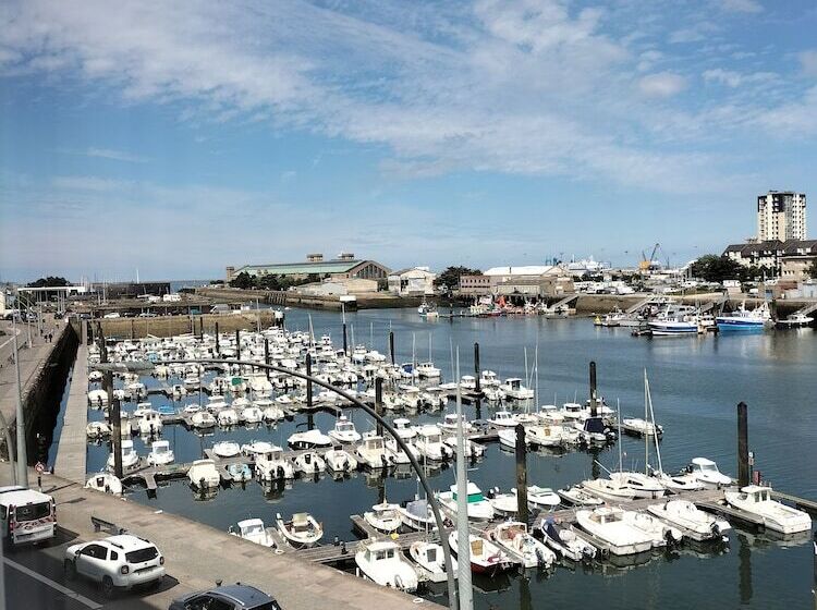 Logis Hotel Restaurant La Régence