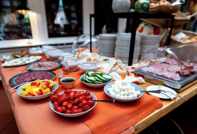 Отель Hüttmann