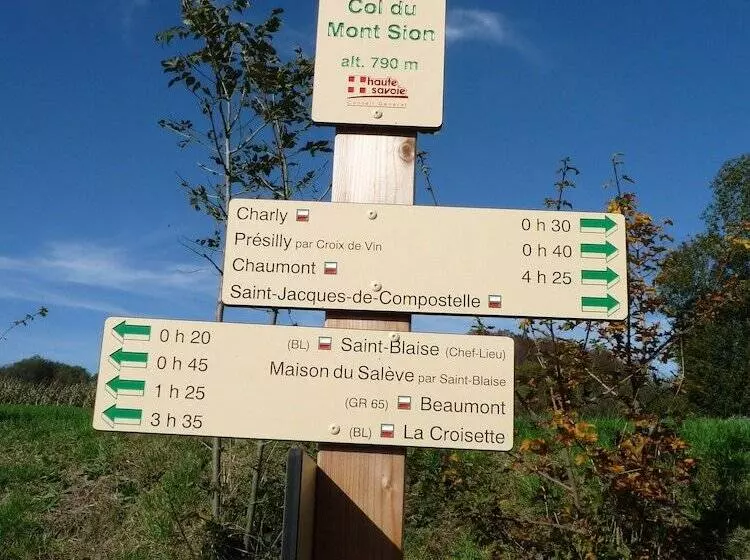 Отель The Originals City, Hôtel Rey Du Mont Sion, Saint Julien En Genevois Sud