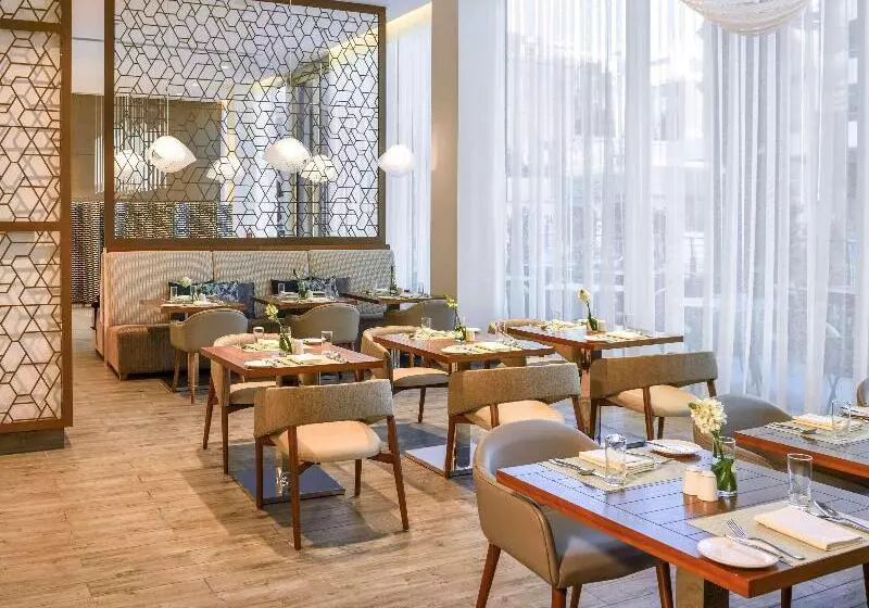 هتل Grand Mercure Dubai City