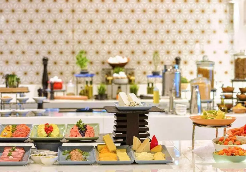 هتل Grand Mercure Dubai City