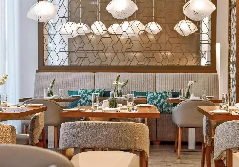 هتل Grand Mercure Dubai City