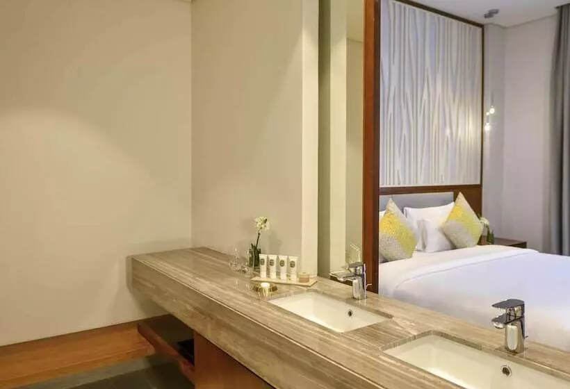 هتل Grand Mercure Dubai City