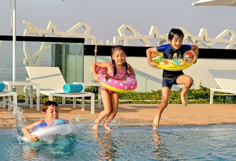 هتل Grand Mercure Dubai City
