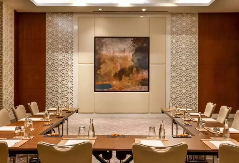 هتل Grand Mercure Dubai City