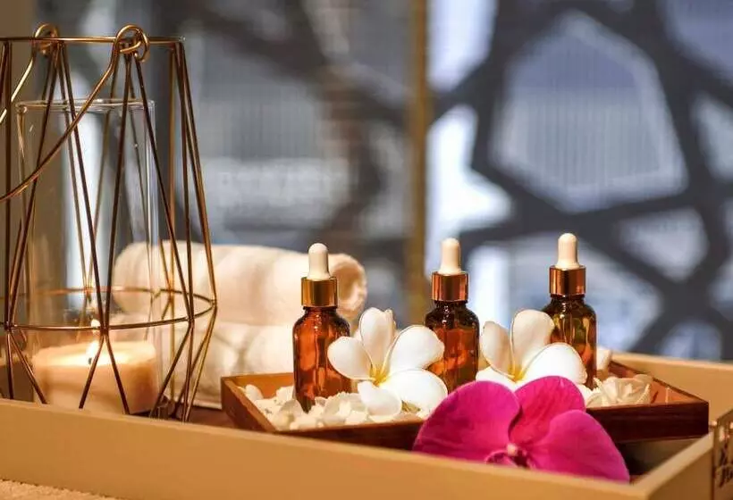 هتل Grand Mercure Dubai City