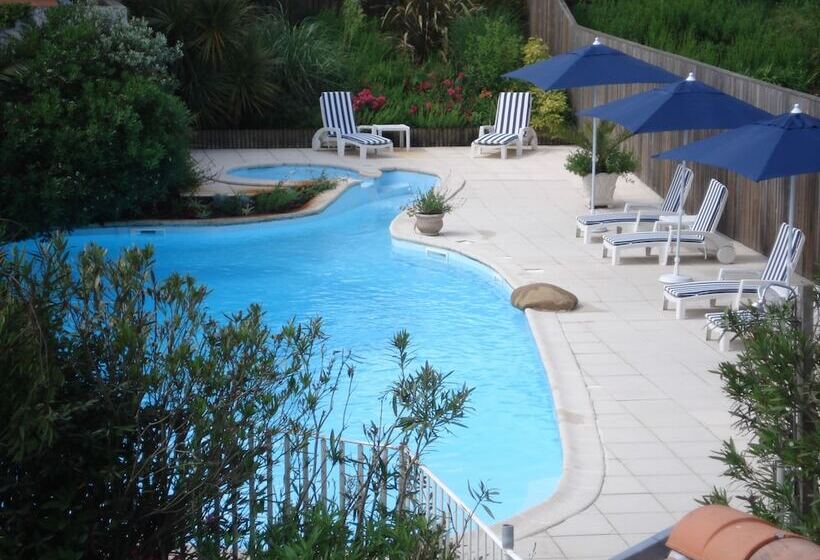 Отель Atlantis Hôtel