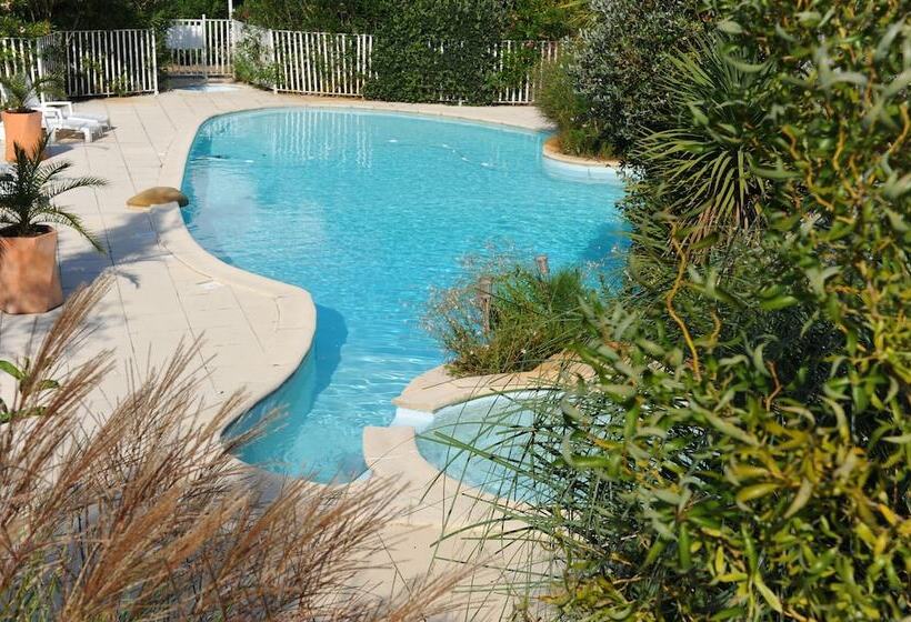 Отель Atlantis Hôtel