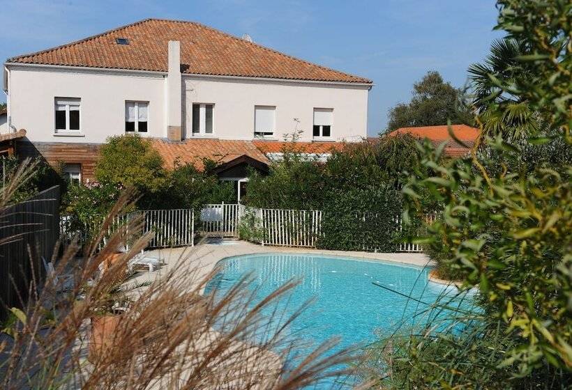 Отель Atlantis Hôtel