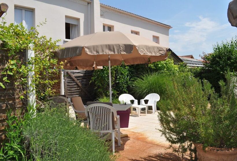 Отель Atlantis Hôtel