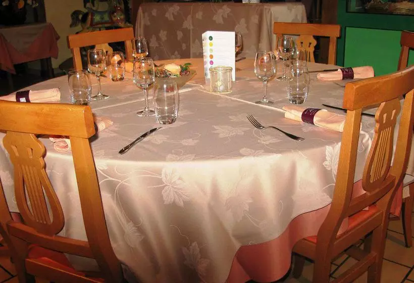 فندق Auberge De Moussy