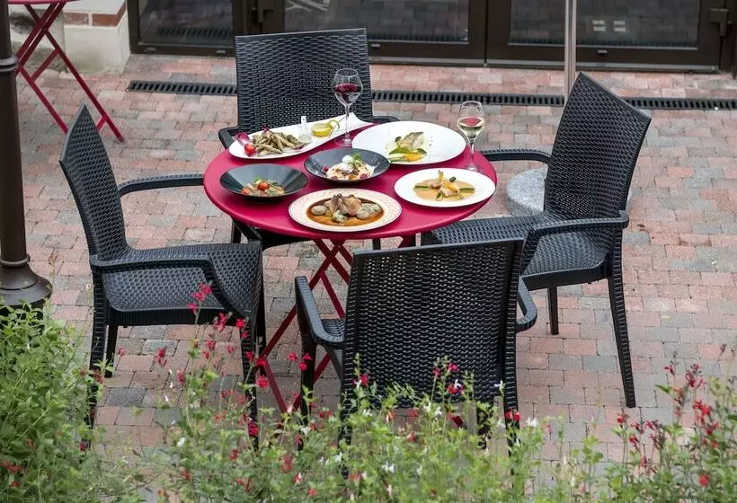 Отель Auberge De La Loire