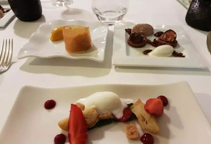 Отель Auberge De La Loire